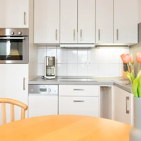 Im 3 Og Mit Balkon In *